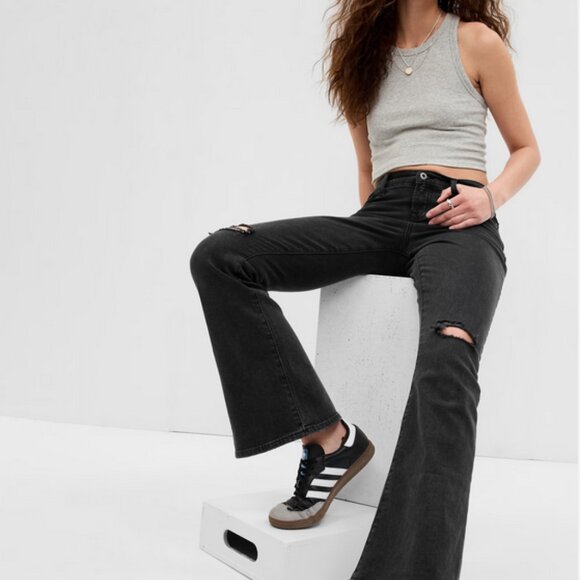 GAP Low Rise Y2K Flare Jeans - Picture 1 of 5
